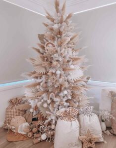 Inspiration – Arbres de Noël à fleurs séchées