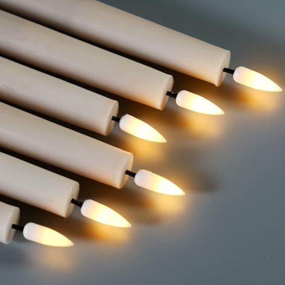 Bougie coniques LED de couleur crème