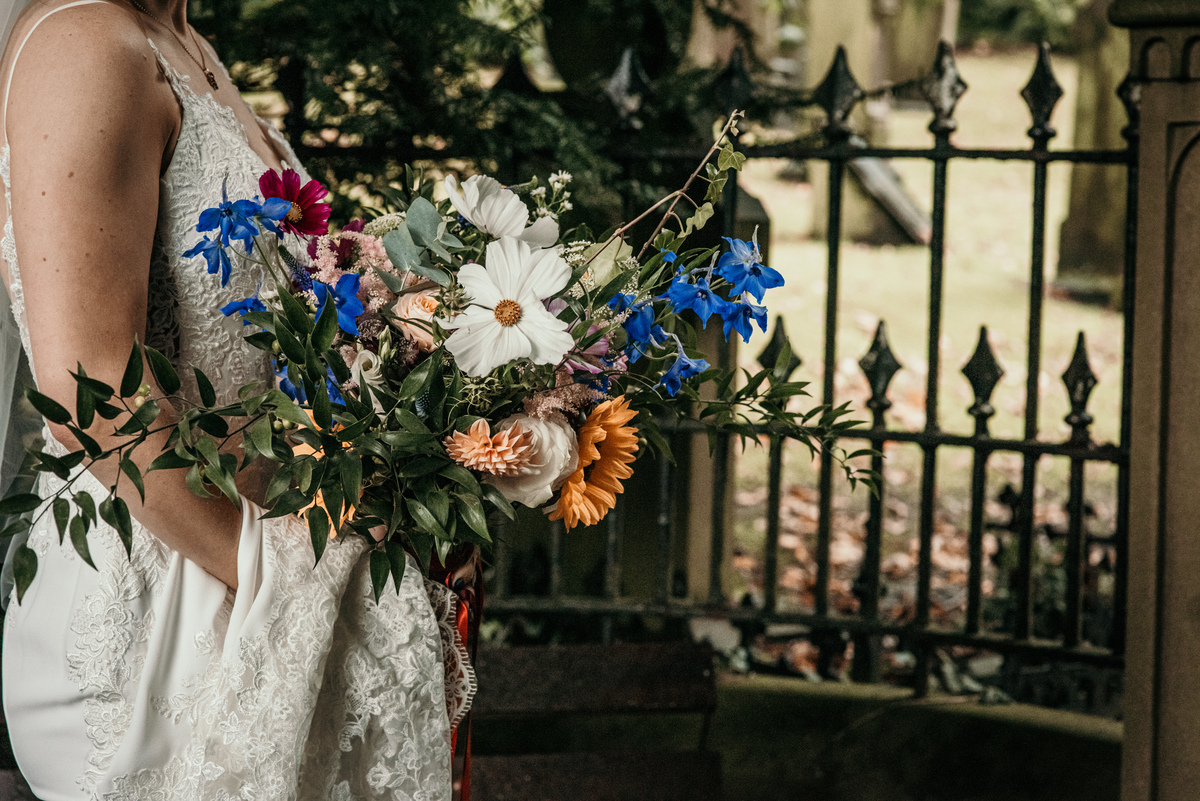Un mariage coloré et joyeux en Angleterre